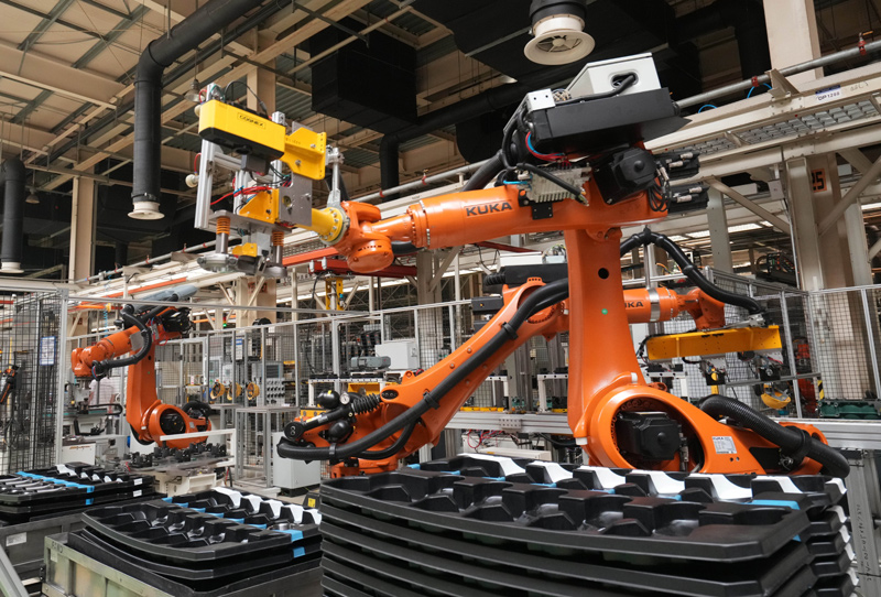 风雨洗礼中中国这些产业何以生长(图4)