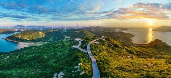 平潭岛:独树一帜的海岛旅行海蚀地貌、蓝眼泪奇观、石头厝村落(图5)