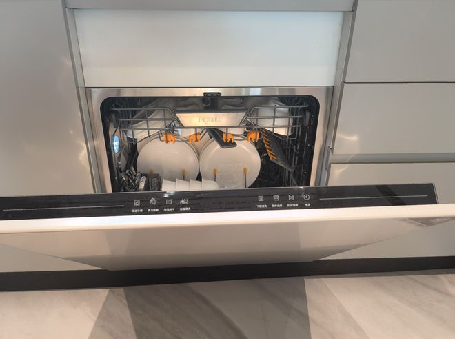 ®中建中环铂樾官方售楼处中建中环铂樾发布:认购热潮背后的秘密(图7)