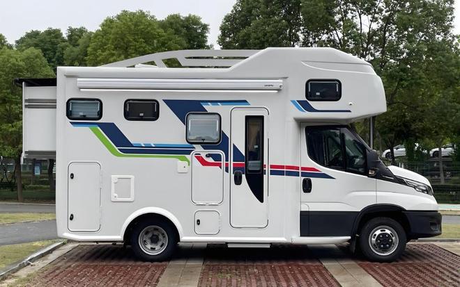 房车禁令下的双面困境!心中的诗与远方终究敌不过现实的冲突(图1)