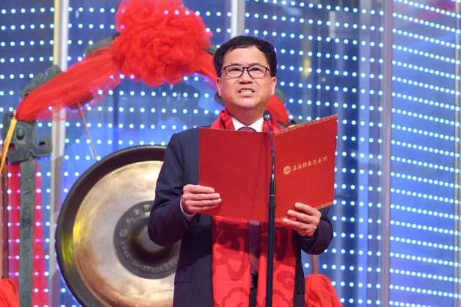 浙江62岁女富豪投案自首!曾三次登上胡润百富榜丈夫儿子已入加拿大国籍(图2)