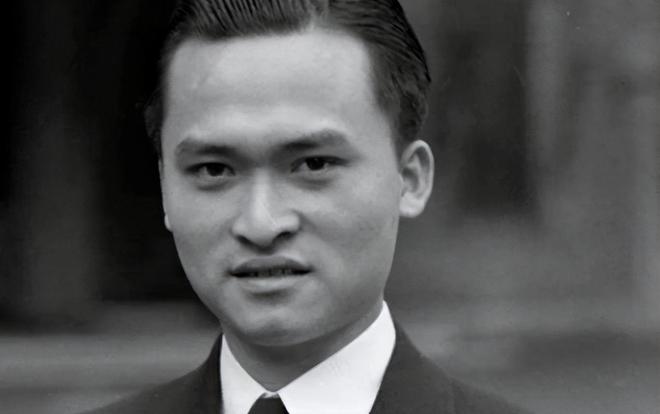 中国小伙落入海洋喝鸟血撑133天路过商船看清他容貌后:别救(图7)