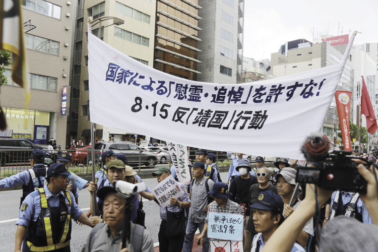 日本政坛“拜鬼”闹剧出现危险动向专家:照妖镜下“新型军国主义”已无所遁形(图1)